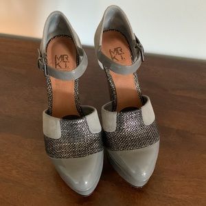 MRKT Heels